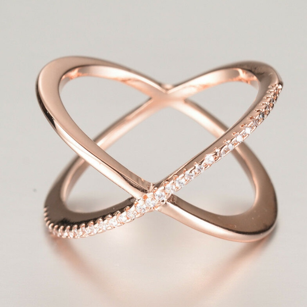 Rose Gold Filled White Sapphire Ring Size 8 - Picture 2 of 3
